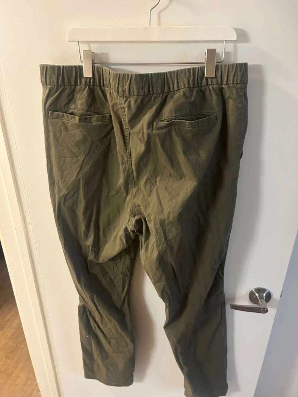 Men's Olive Green Casual Pants - Size XL - Picture 3 of 3